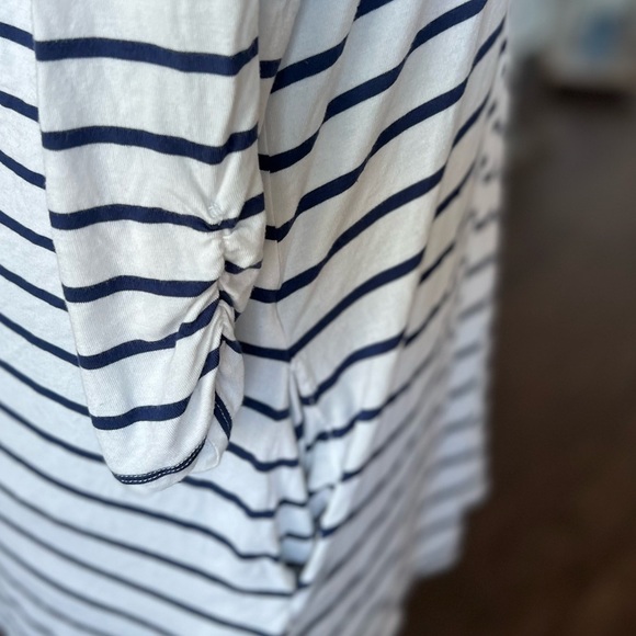 Kenneth Cole Reaction Long Blouse Large - Picture 9 of 13